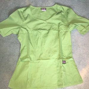 womens scrubs